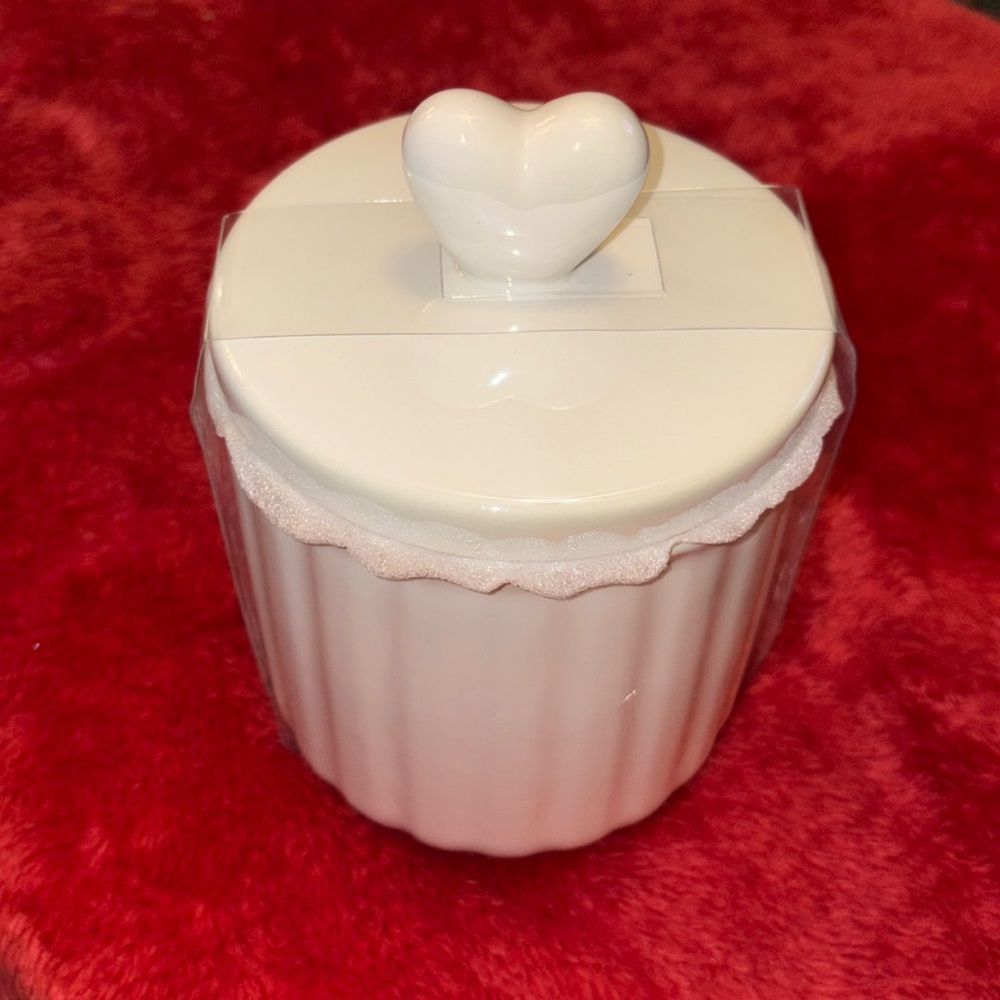 Target Valentines White Canister with Heart Topper 2025 *NEW*
